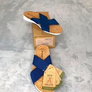 Arcopedico Pantanal Blue  Women’s Slip-On Sandals 9.5 New